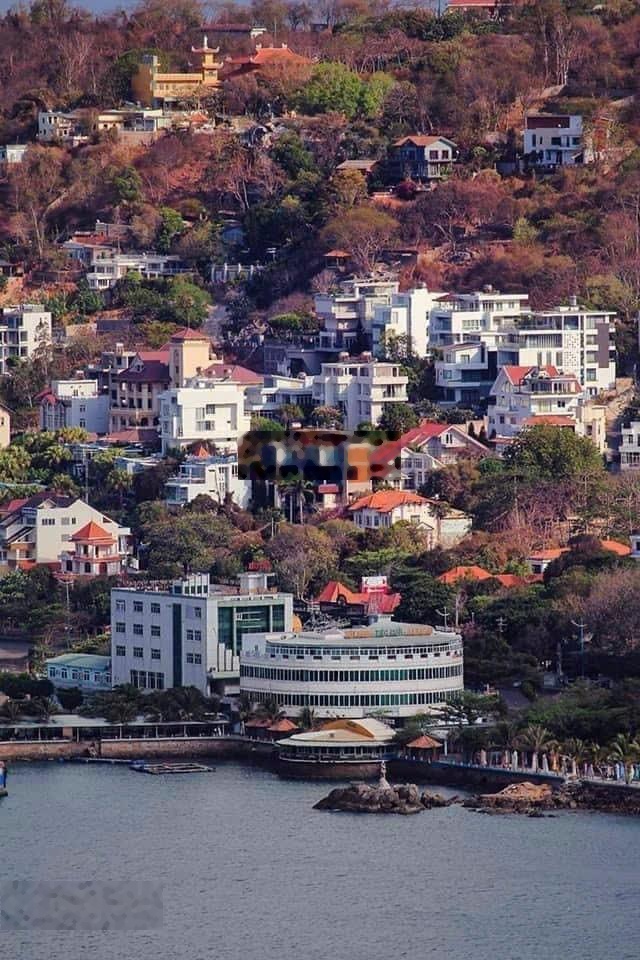 Bán nhà 1 trệt 2 lầu hẻm 23 huyền trân công chúa.p8.tp vũng tàu