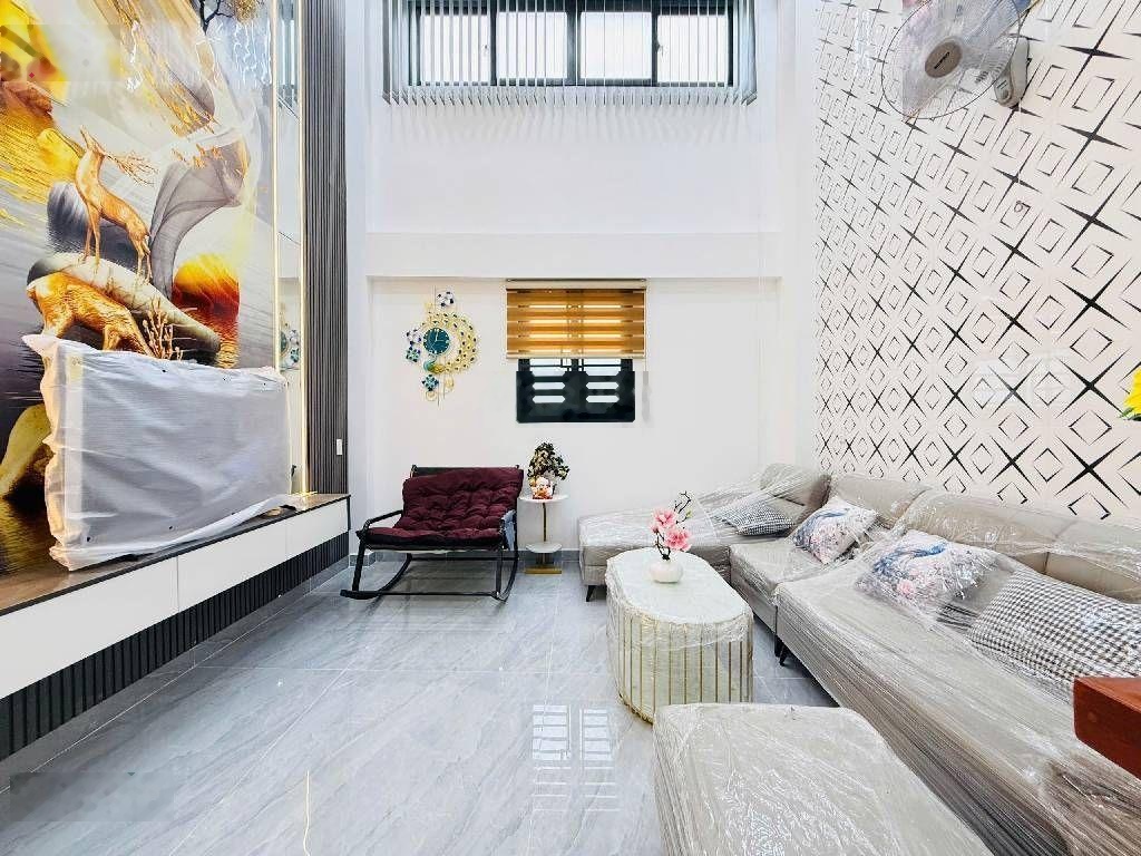 Hẻm nhựa xe hơi trương đăng quế 5 tầng 1 bước ra mặt tiền nhà 5 tầng mới keng full nội thất