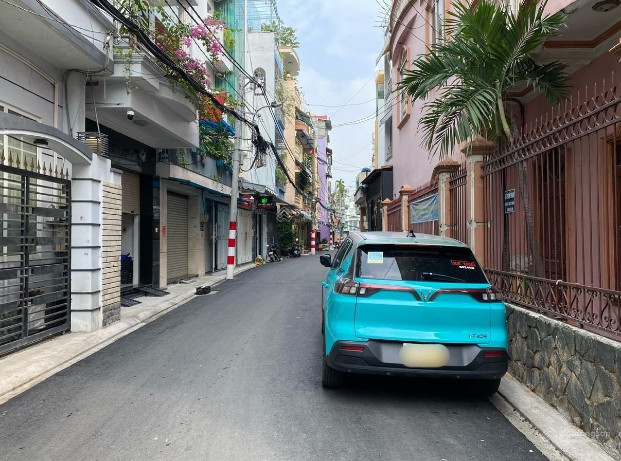 Ngay trung tâm bắc hải, hxh, nhà mới 5 tầng, 3pn 4wc, tặng nội thất, nở hậu, đã hoàn công, sổ vuông