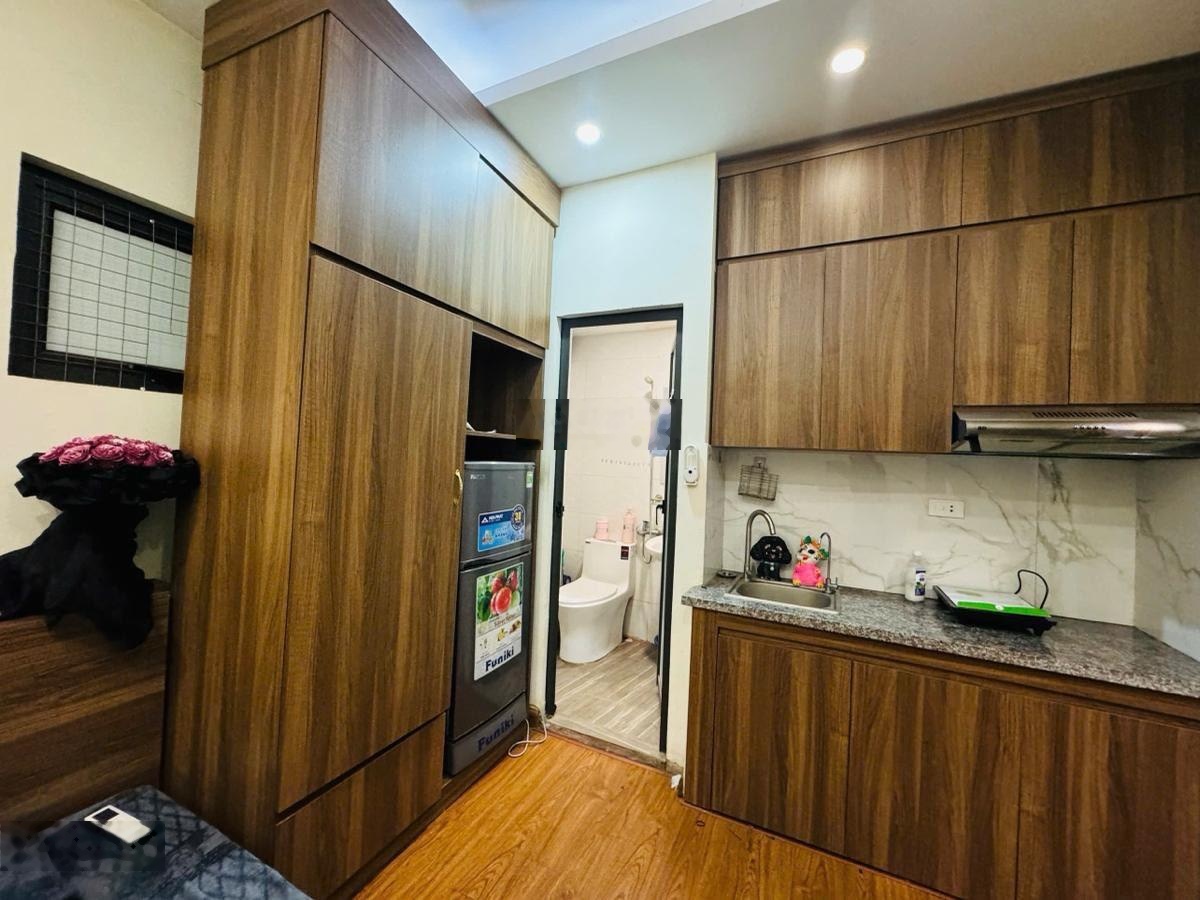 Cực hời! Tòa CHDV Thái Thịnh, 18PKK, DT 1,3 tỷ/năm, đang vận hành, lô góc, 10m ra ô tô, PCCC GPXD