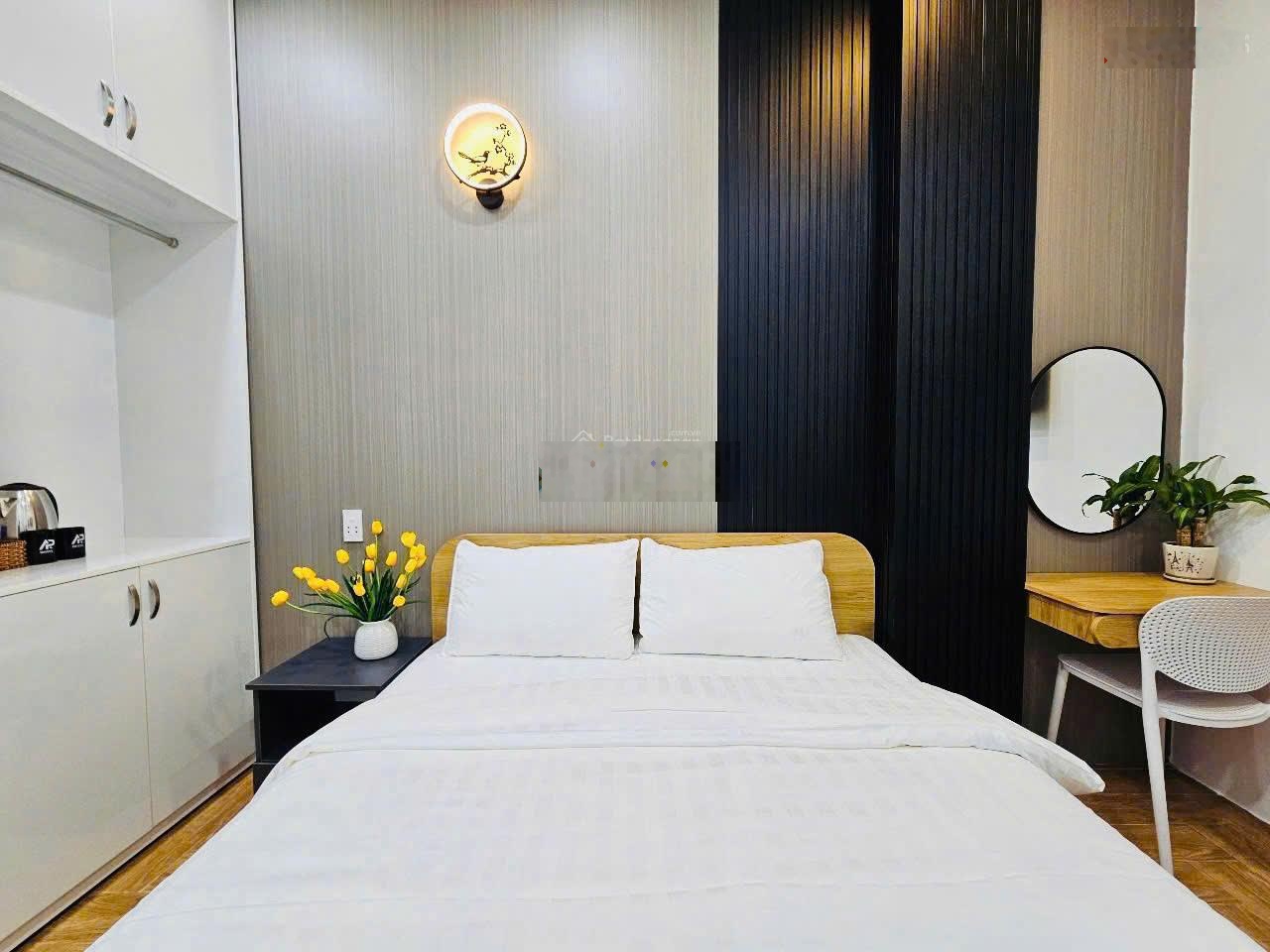 Bán 23 CHDV hầm 5 tầng Nguyễn Gia Trí (D2) P25 Bình Thạnh. DT 9x23m. HĐT 170tr giá 53 tỷ TL