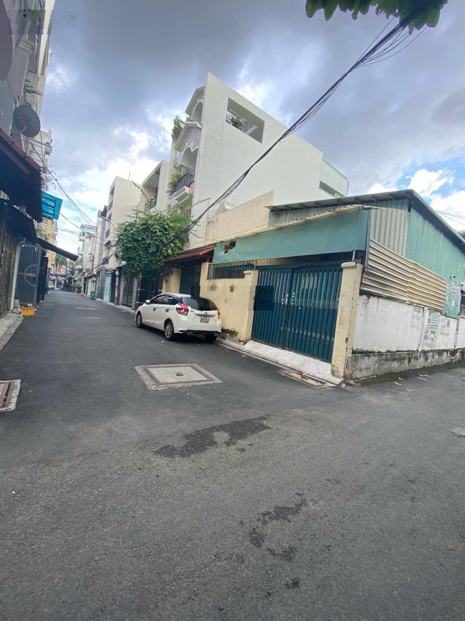 Bán nhà hẻm nhựa 6m Nguyễn Hữu Tiến, DT 4mx20m, đúc 3.5 tấm, nhà mới, KDC thân thiện, an ninh