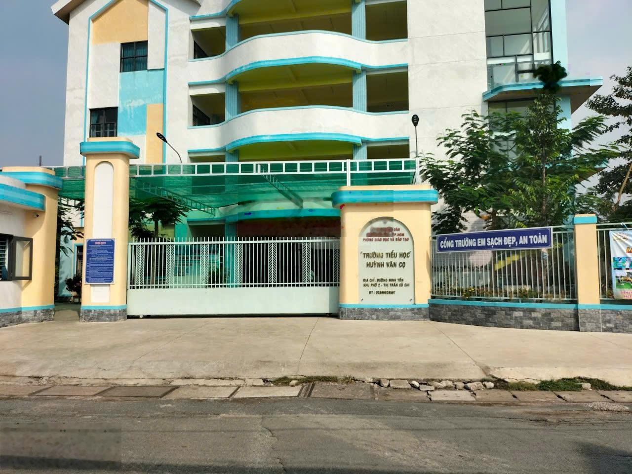 Kẹt tiền bán gấp lô mặt tiền nhựa 205m2 thị trấn củ chi , shr