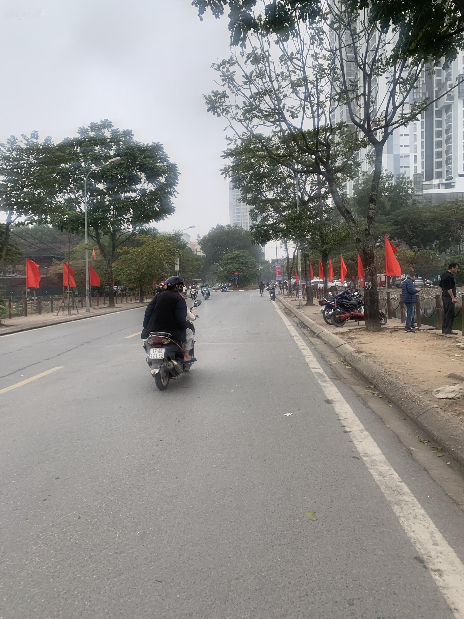 Bán nhà Văn Quán Hà Đông đường thông gần hồ view pháo hoa 2 thoáng chỉ 6.7 tỷ ctl lh 0987991488