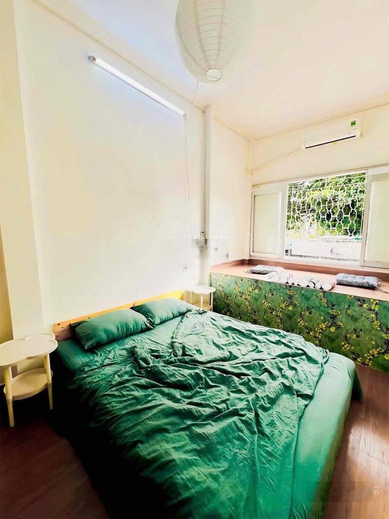 Cho thuê nhà hẻm 3m(XM) Đ.Đ.T.Nghi Nguyễn Trãi, P.N.C.Trinh, Q.1 giá 9tr