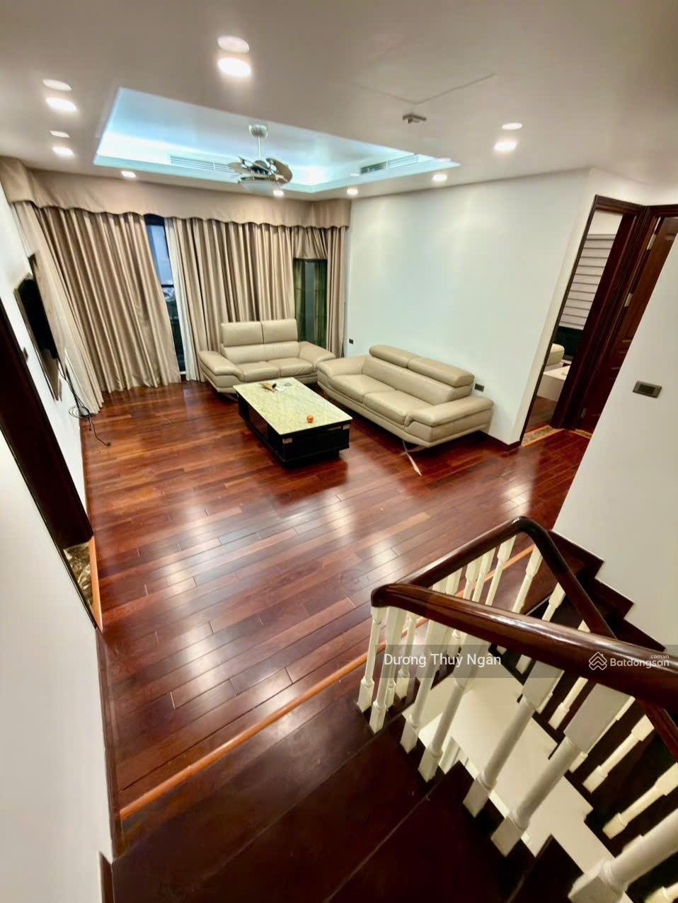 CHUYỂN NHƯỢNG | Biệt thự Song lập Mimosa| ECOPARK 210 m² | xây 3 tầng- 45 triệu/ tháng