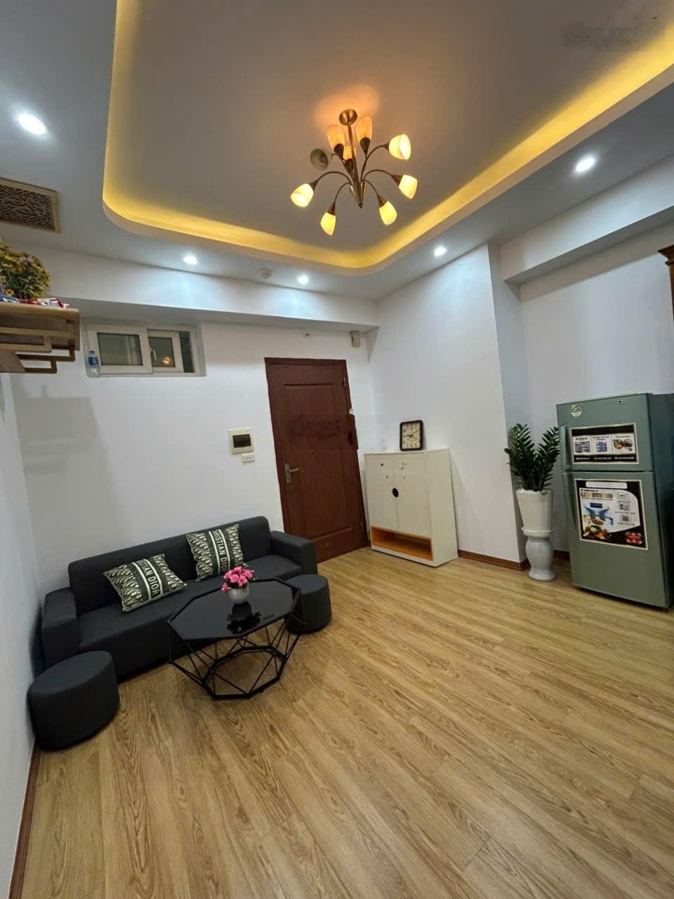 Chính chủ, bán căn hộ chung cư Đại Thanh, chân cầu tó, cách KĐT Linh Đàm 1km, sổ đỏ 42m2,2.xx tỷ