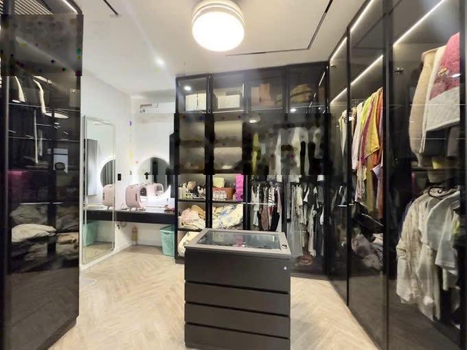 Tôi bán gấp nhà gần chợ Phú Nhuận trên đường Cô Giang - P2 - Phú Nhuận. Nhà BTCT kiên cố. 72m2/3tỷ1