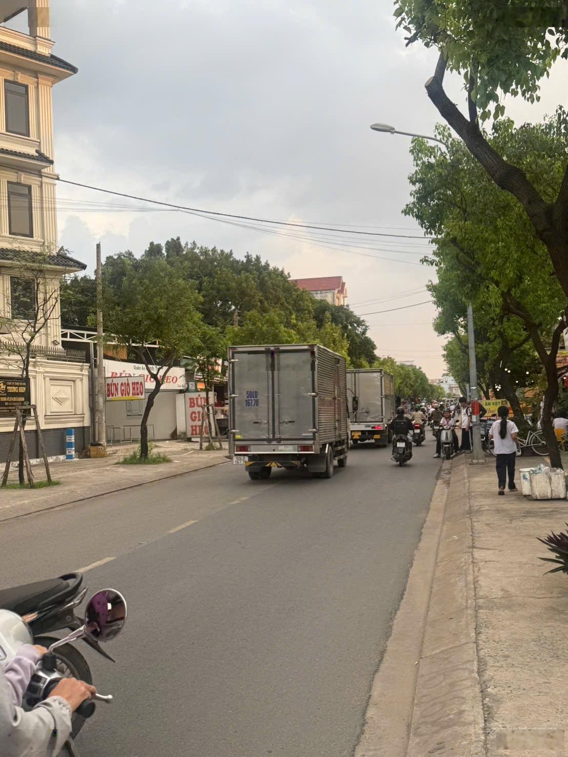 Đất 5,5x15,5m, Shr MT Đg Võ Thị Hồi Kinh Doanh Buôn Bán Sần Uất.