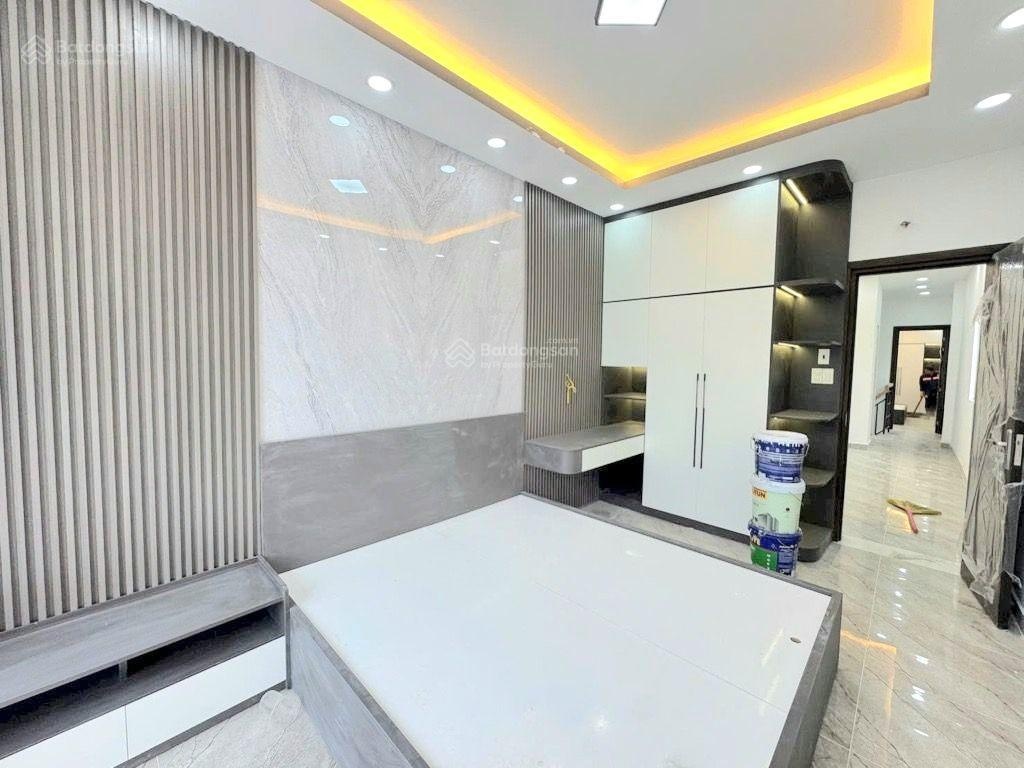 Bán căn góc 2MT Trần Xuân soạn, Quận 7, hơn 8 tỷ