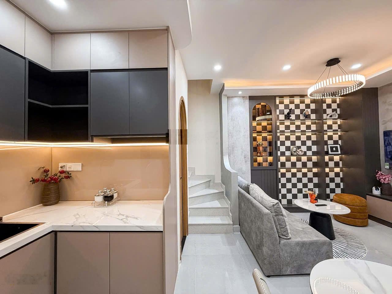 Siêu phẩm 3 tầng lầu điện biên phủ p.gia định 3pn 3wc full nội thất chỉ 5.38 tỷ tl