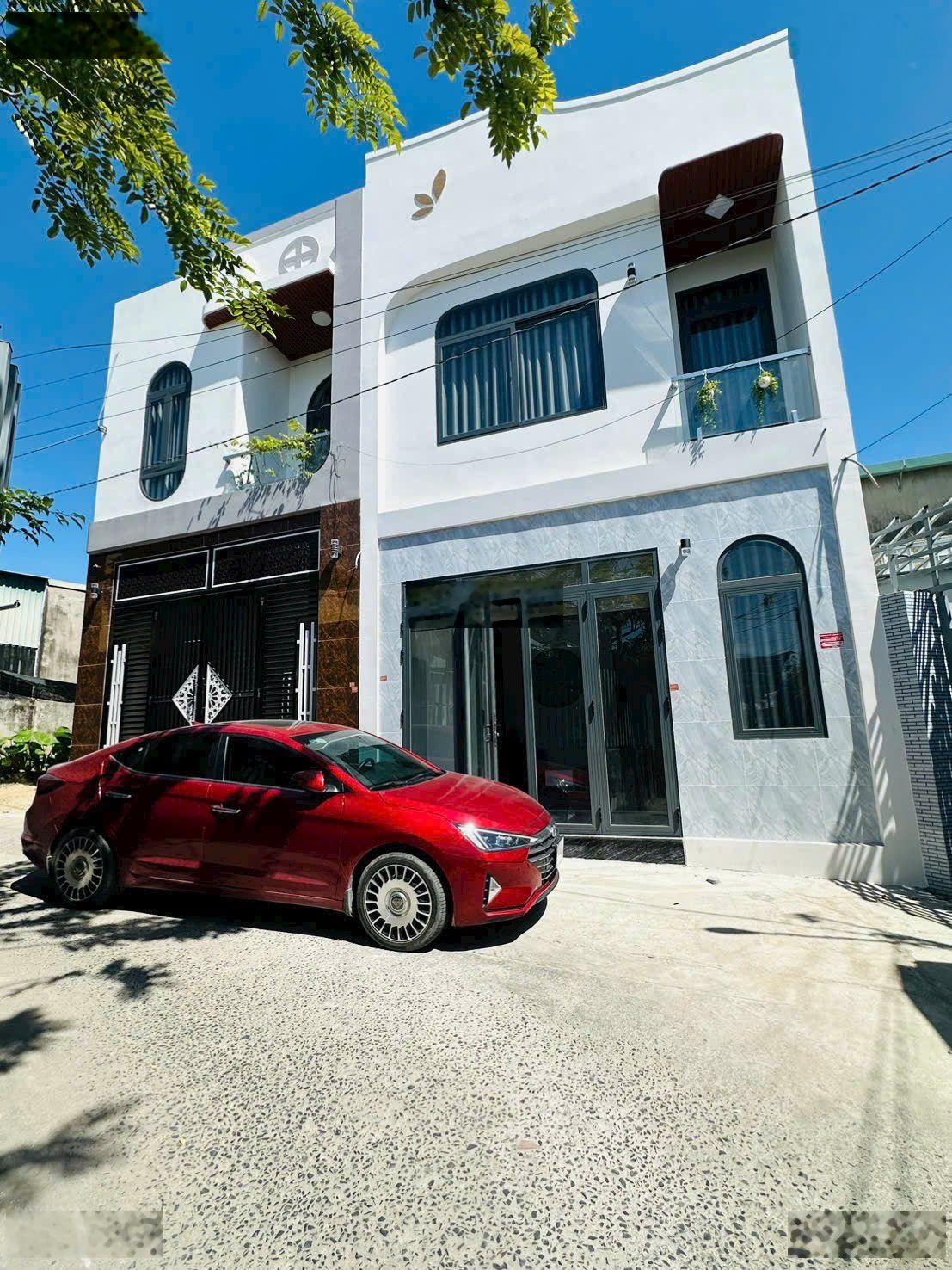 Bán nhà 1 trệt 1 lầu Sổ riêng thổ cư 100% Kp5 P.Trảng Dài gần ngã tư chợ Phú Thọ