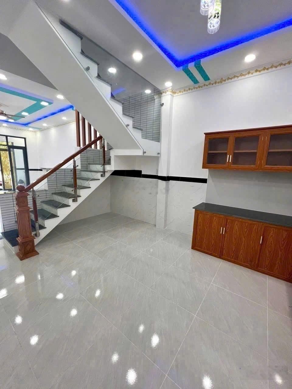 Nhà Đẹp 1/ngắn Liên Ấp 2-6 4*17m 3PN 2WC Đường 6m thông Lh 0762717499