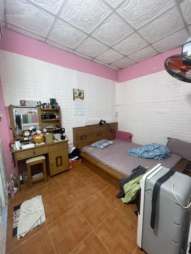 64m2- shr- 5tỷ350 ô tô sát nhà- 2 tầng 4 phòng ngủ- hoàn công đủ 2 tầng