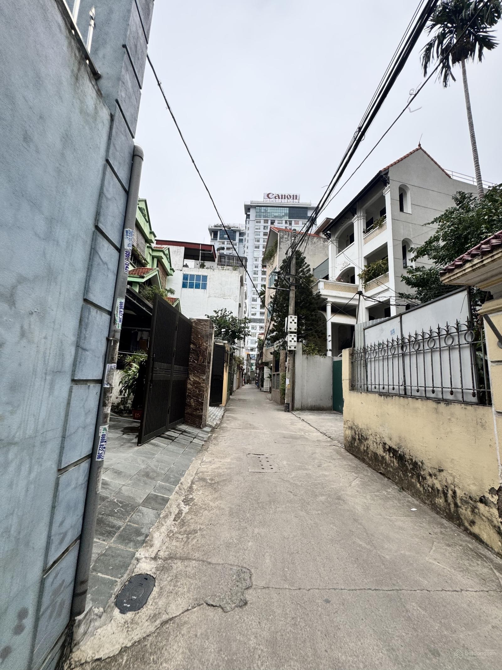 Bán đất phú xá-tây hồ-135m2-mặt tiền 6m - ngõ thông-ô tô vào đất-xây toà, ccmn - giá nhỉnh 33 tỷ