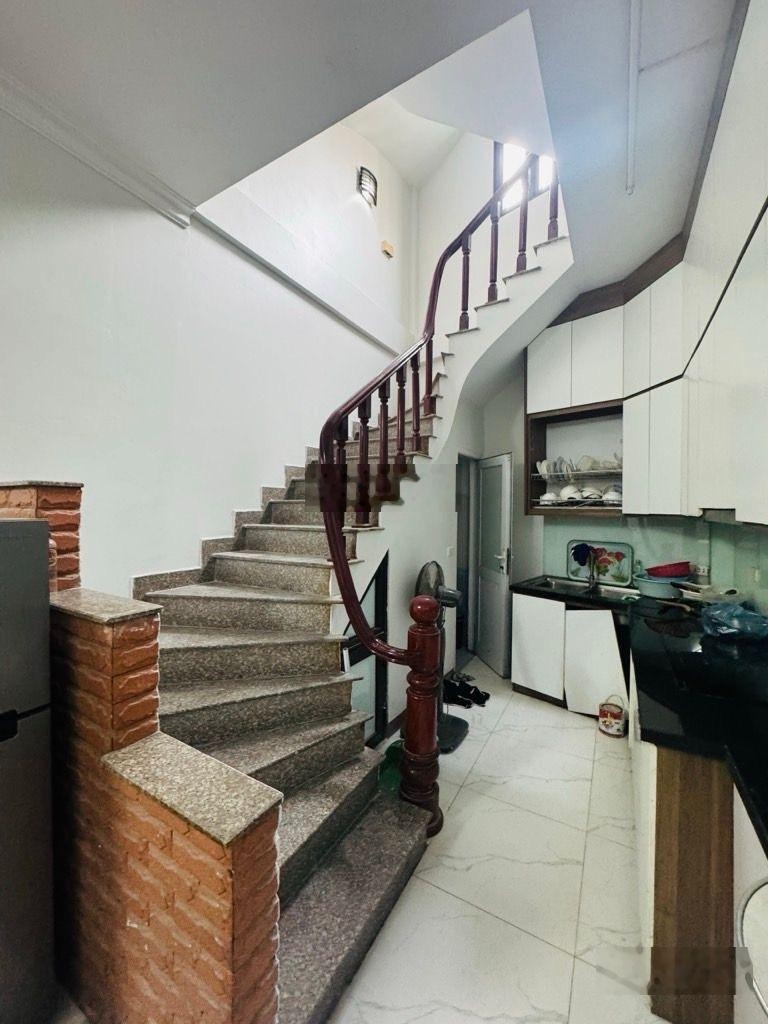 Bán nhà riêng tại Duy Tân, Dịch Vọng Hậu, Cầu Giấy, Hà Nội, 8,5 tỷ, 29 m2 giá ưu đãi