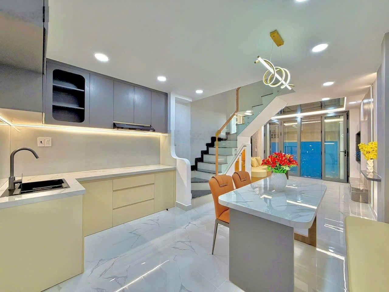 Bán nhà Văn Quán Hà Đông lô góc ô tô đỗ cửa ngày đêm 33m 4 tầng 7 tỷ gần nhà văn hóa ra ga điện 30m