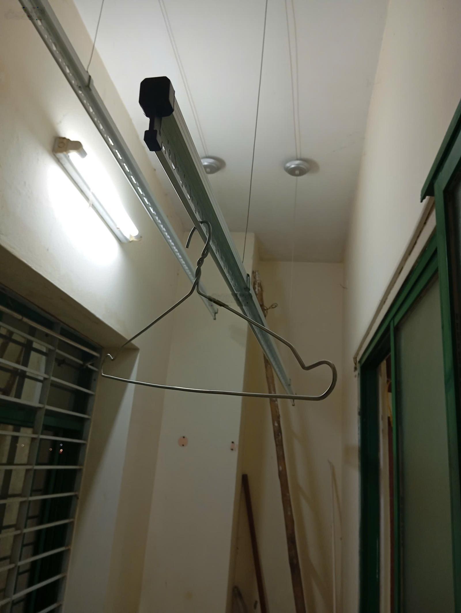 Cho thuê căn hộ chung cư tòa Thông Tấn, đường Trịnh Văn Bô, Hà Nội. 60m 2p ngủ 6 triệu. 0963596146