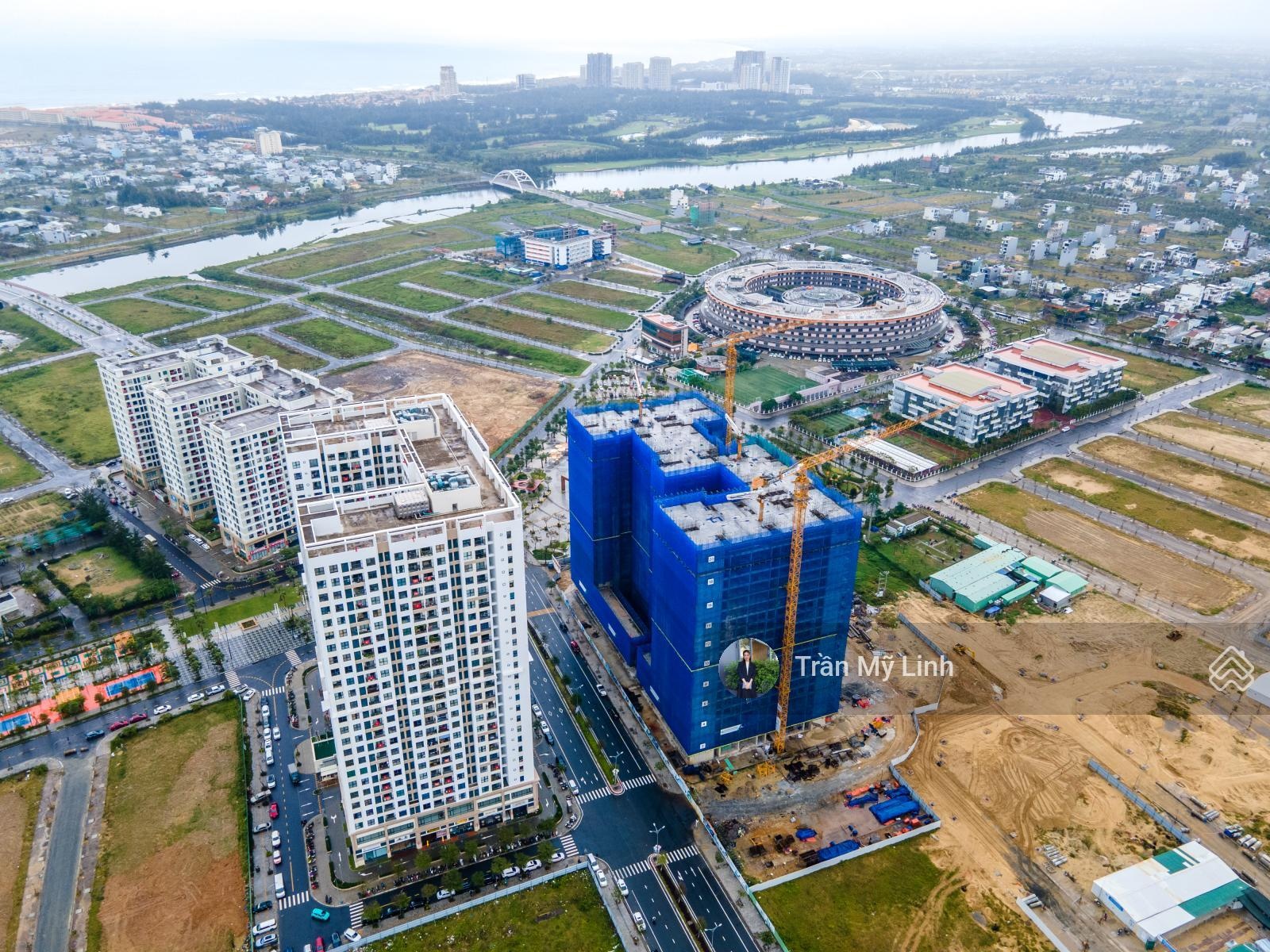 Bán lỗ !!Căn 2PN huơng Nam view FPT complex + biển. gía chỉ 3.5 tỷ (T4/2026 nhận nhà) LH 0905956613