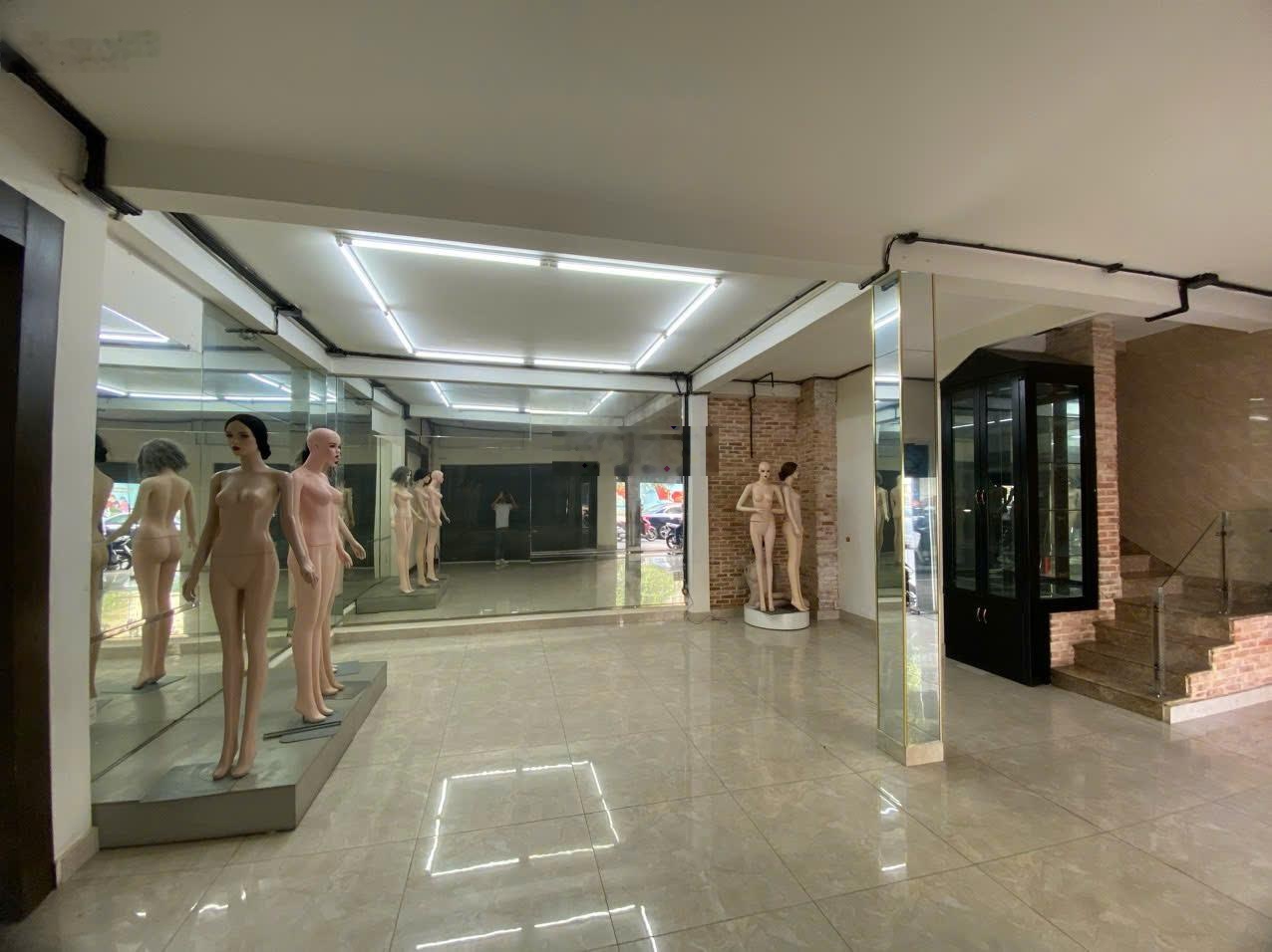 Góc 2MT Hồ Văn Huê, Phú Nhuận (9.8x18m) GPXD: H + 7 lầu, HĐ 110 triệu/th-Gía: 45 tỷ