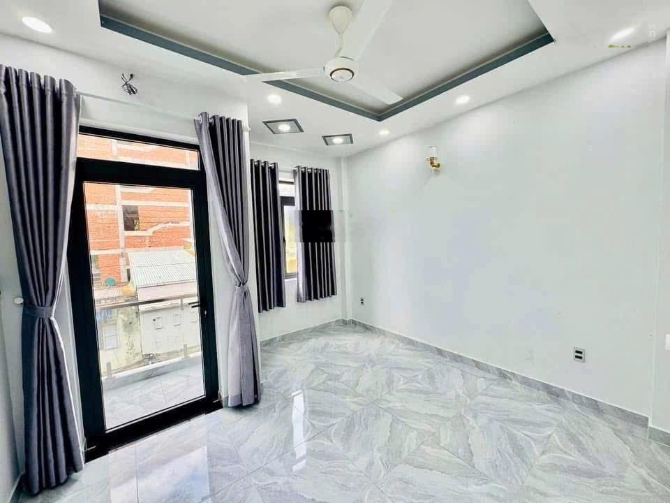 Vợ chồng tôi cần bán nhà Thạch Thị Thanh-Tân Định-Q1 gần chợ Tân Định. 4tỷ4/79m2 đang cho thuê 30tr