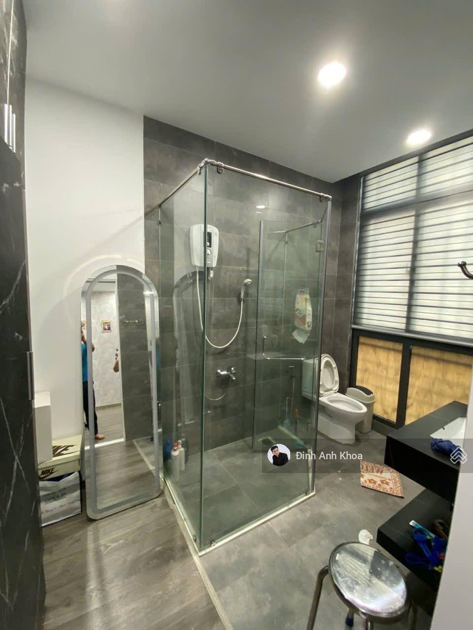 Chỉ 25 tỷ: 2 mặt tiền Bạch Đằng P2, DT 106.5m2 nở hậu 6.6m, 7 tầng sát Sân Bay