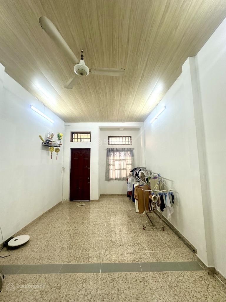 MTKD đường Hoà Bình - 2 tầng - DT 4.2x18, nở hậu, , Hiệp Tân, Tân Phú