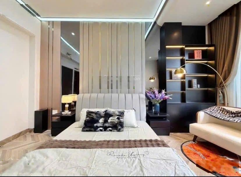 Chính chủ cần tiền bán gấp căn nhà 82,4m2 đường Ngô Tất Tố - Bình Thạnh. Gần chợ Thị Nghè