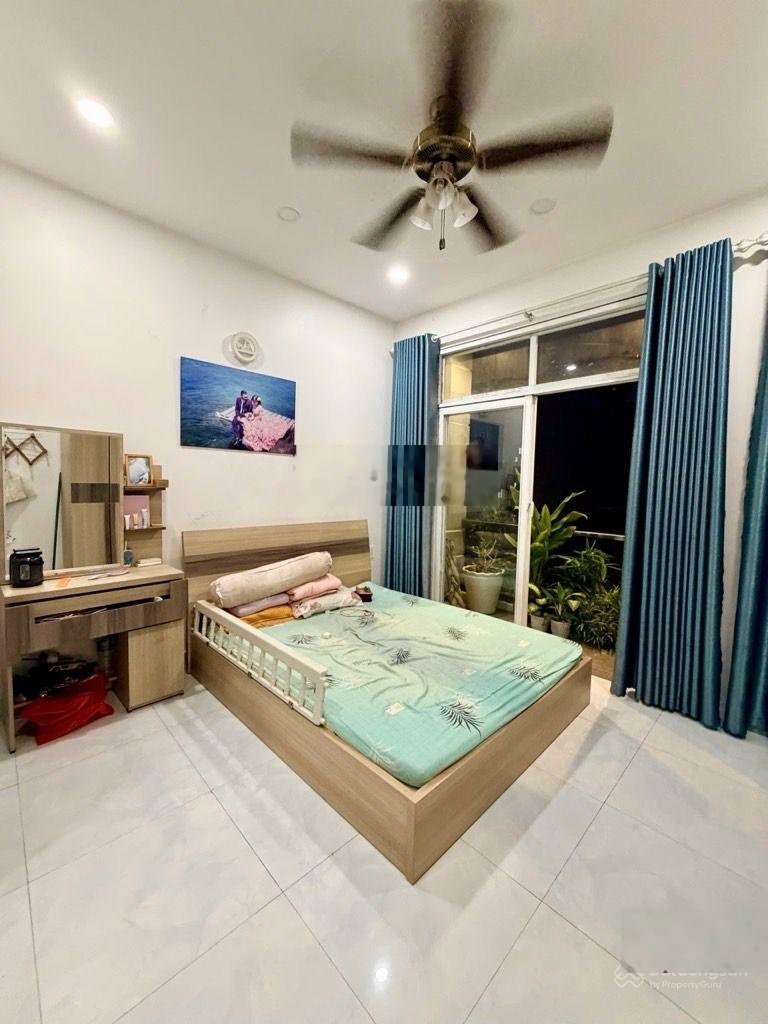 Bán nhà 2 tầng, 4x14m, đường Bà Hom, 4PN, chỉ 4,45tỷ thương lượng chính chủ