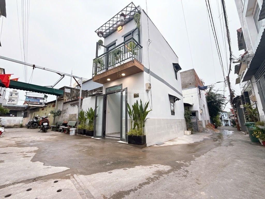 Nhà góc đường 385 Tăng Nhơn Phú Q9 1 lầu hoan công 2,15 tỷ