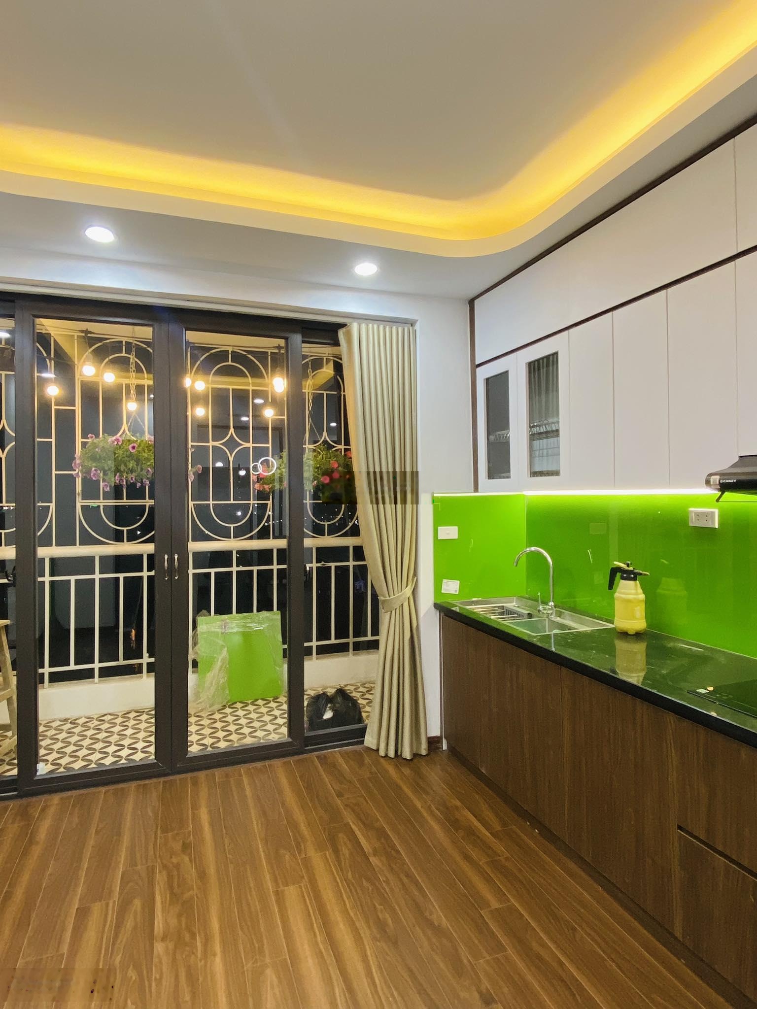 Bán chung cư Nơ 14 khu đô thị Định Công. Lô góc 2 ngủ vị trí siêu đẹp. DT 63m2. Giá 4.8 tỷ