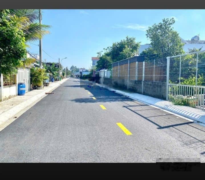 Đất Giá Rẻ Mặt Tiền Đường Nhựa Gần Bệnh Viện Xuyên Á . DT 114m2, Giá 1 tỷ 5 , Sổ Hồng Riêng