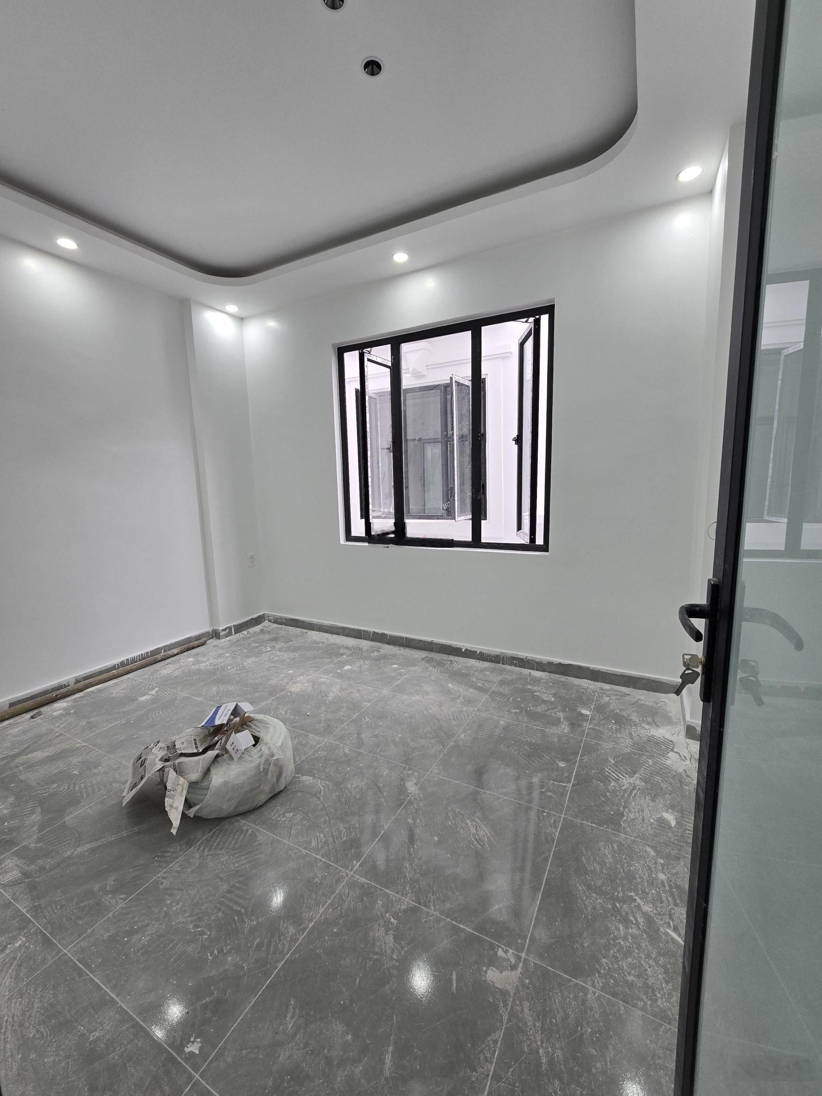 Bán nhà 3 tầng xây mới mặt ngõ đường Tôn đức Thắng