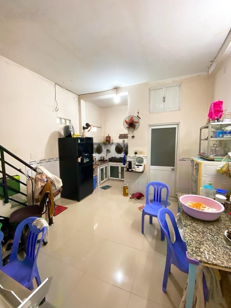 Bán nhà C4- tiện xây mới - 145m2 ngang 8.6 gần ngay ngã tư RMK- Metro Phước Long - Thủ Đức