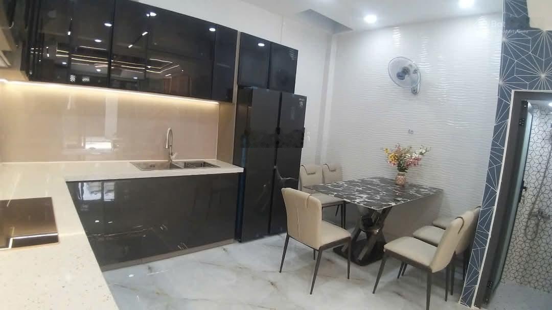 Nhà Nguyễn Cửu Vân - Bình Thạnh, DT 74,7m2 giá TL gần Đại học Kinh tế - Tài Chính cho thuê 23tr