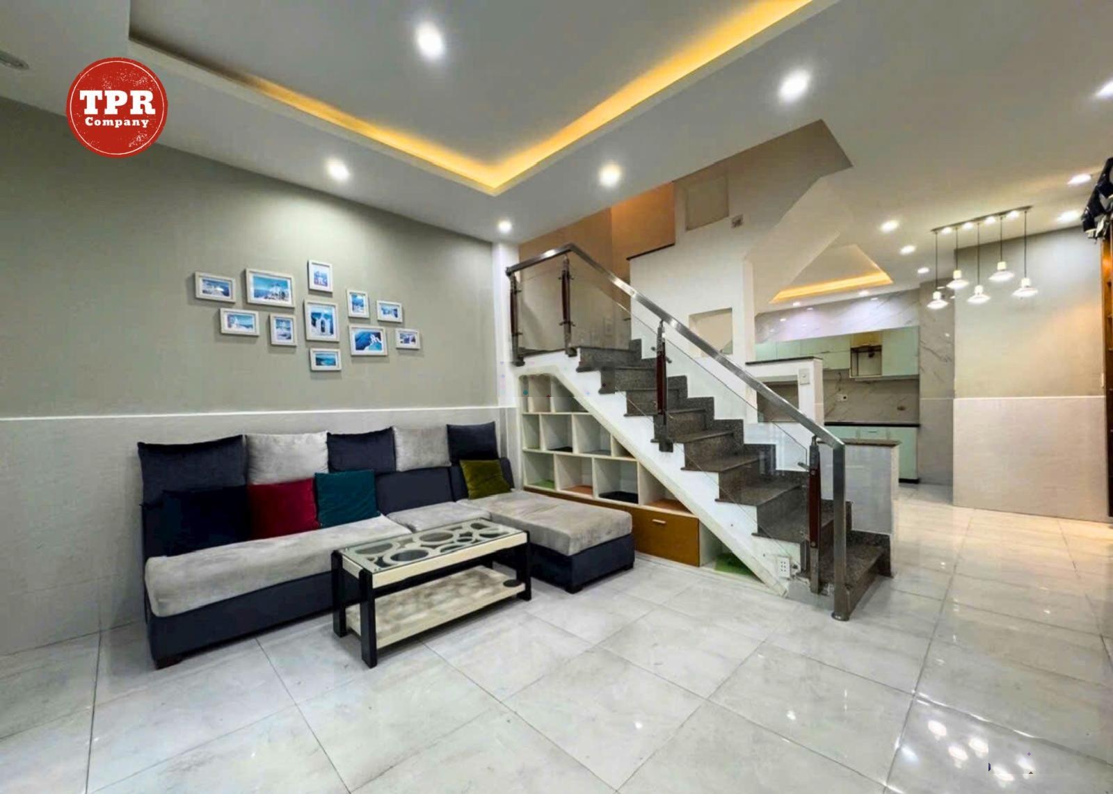 Nhà đẹp 4 tầng Nơ Trang Long, sát BV Đa Khoa Gia Định, 5x10 vuông vức chỉ 8Tỷ TL