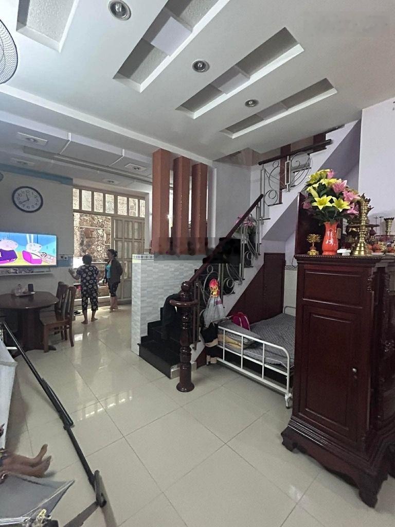 6,45tỷ=hẻm xe hơi 1 trục - Phan Huy Ích - 76m2 - 2 tầng BTCT diện tích: 5,1 x 15 CN 76m2