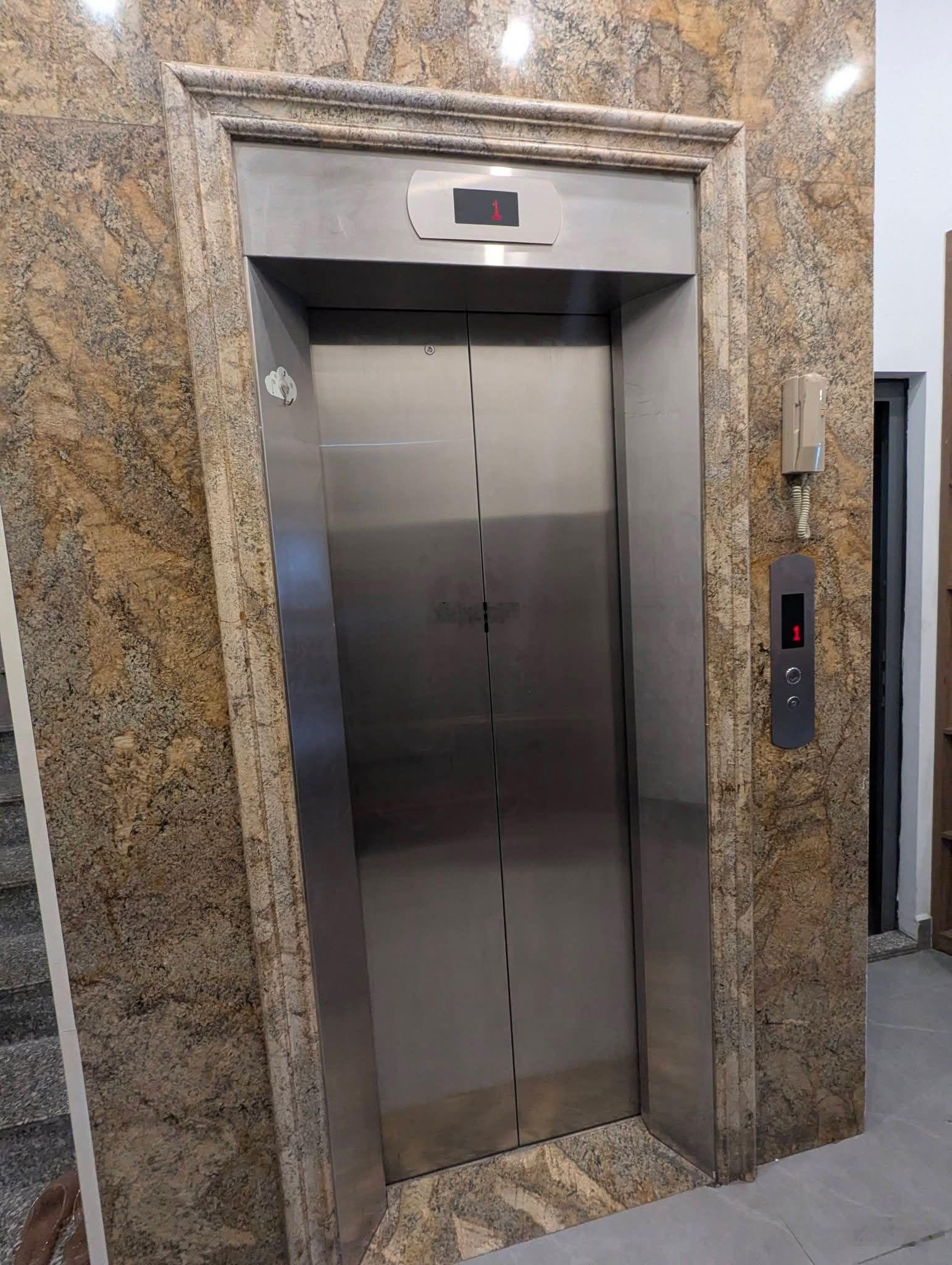 Bán nhà mặt phố nguyễn thị thập - đắc địa - hiếm - ảnh và thông số chuẩn 100% - 86m2 8t 59 tỷ