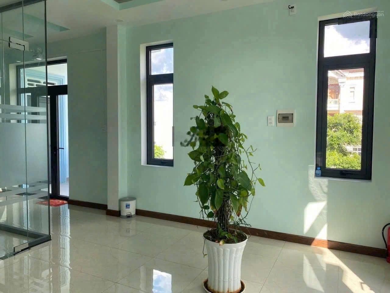 Bán nhà 1 trệt 2 lầu lộ 30m khu Nam Long Cần Thơ - Giá chỉ 13 tỷ!