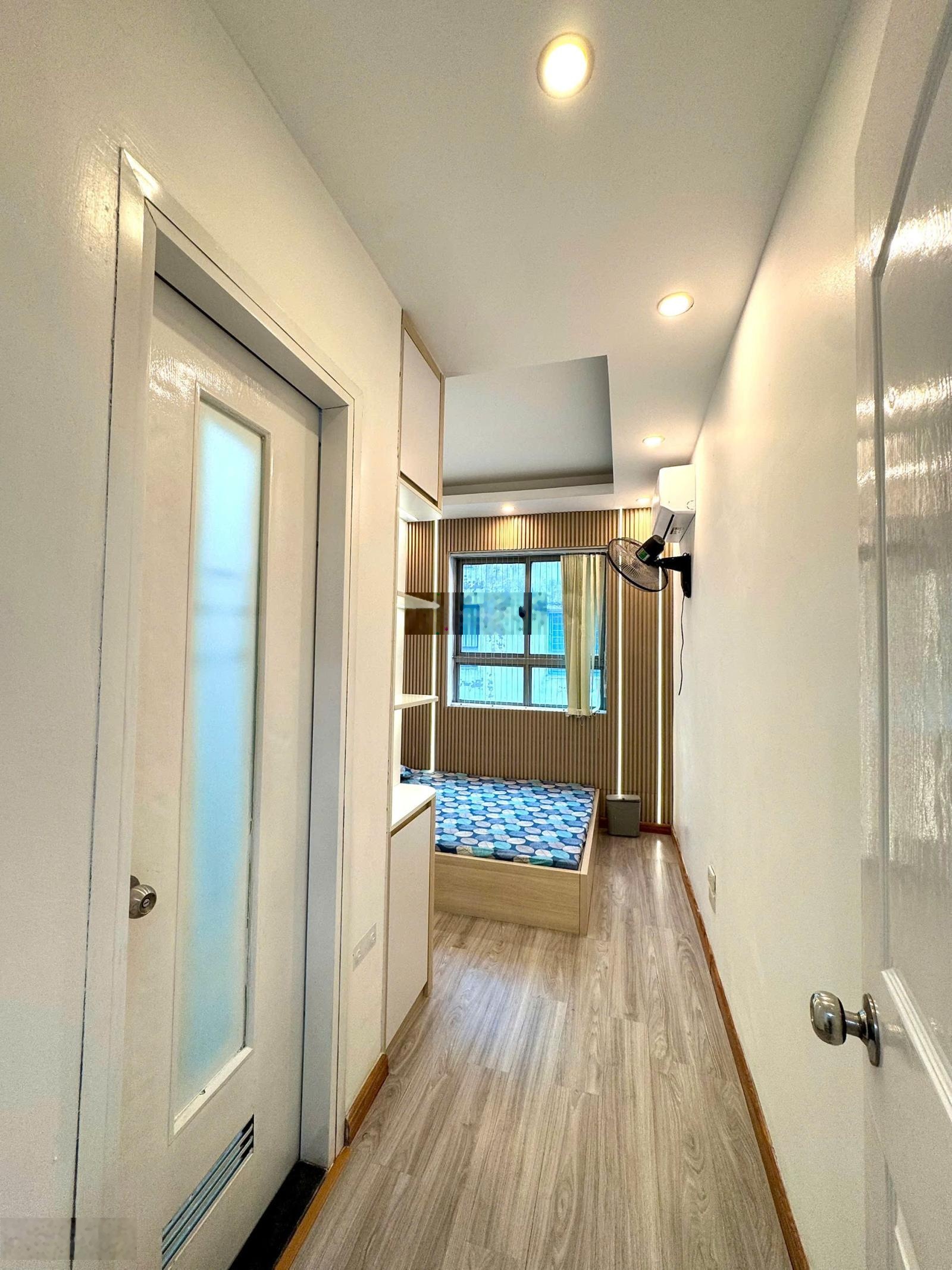 Chính chủ giảm chào chỉ còn 3,180 căn hộ 3pn 2vs nội thất full đồ về ở ngay toà HH3B KĐT Linh Đàm