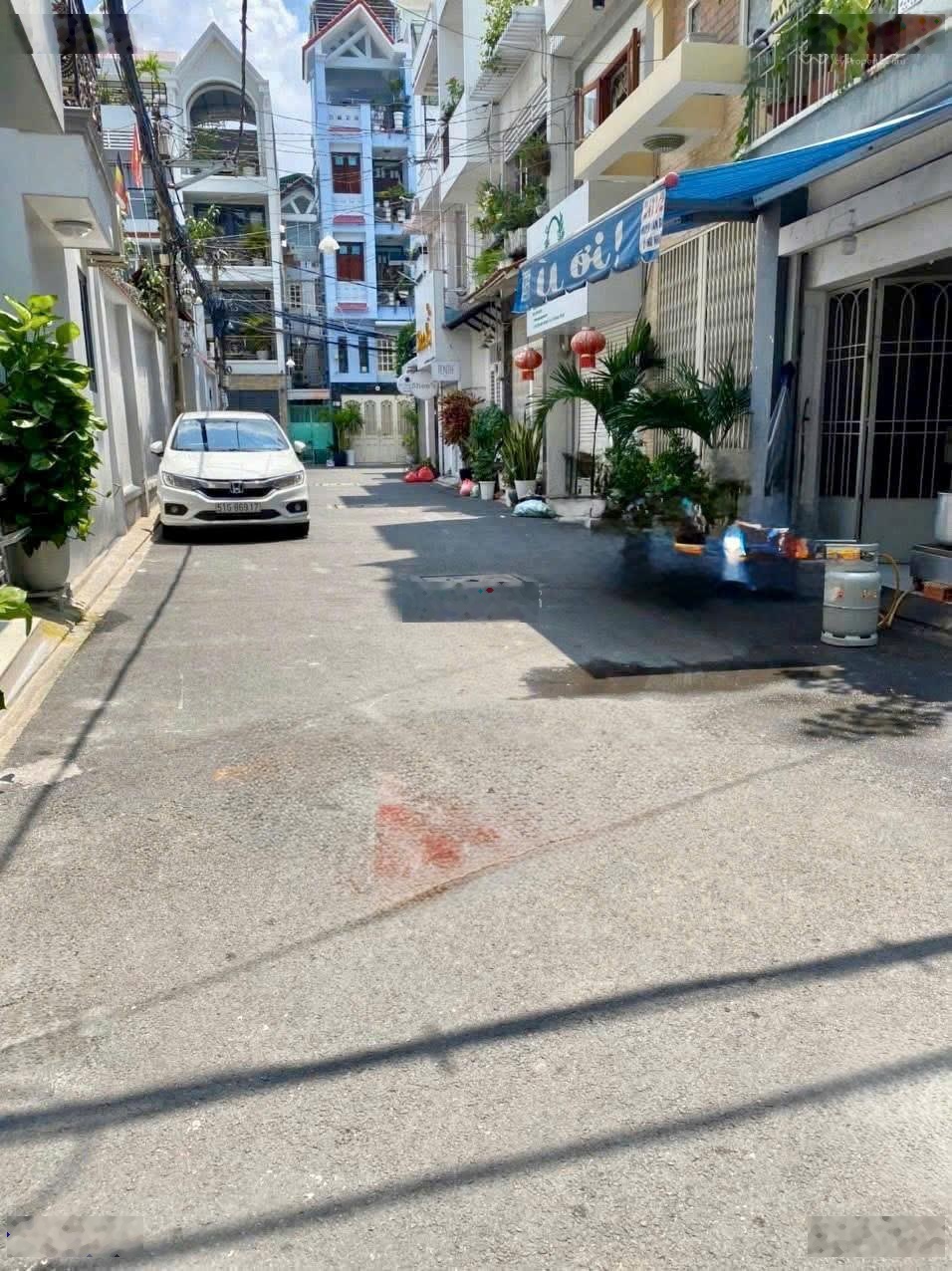 Chính chủ bán nhà căn góc 2 mặt tiền hẻm 6m Huỳnh Văn Bánh 3,4m x 10m , 2 tầng giá 7,7 tỷ TL