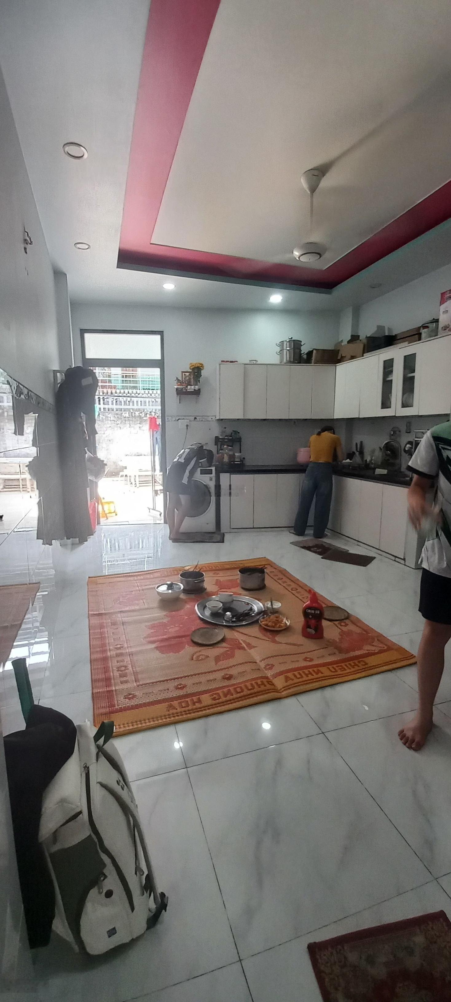 Nhà gấp bán giảm chào mạnh 3 tầng 86m2 cạnh mặt tiền hẻm 6m Ngô Chí Quốc, pháp lý sạch, chợ đầu mối