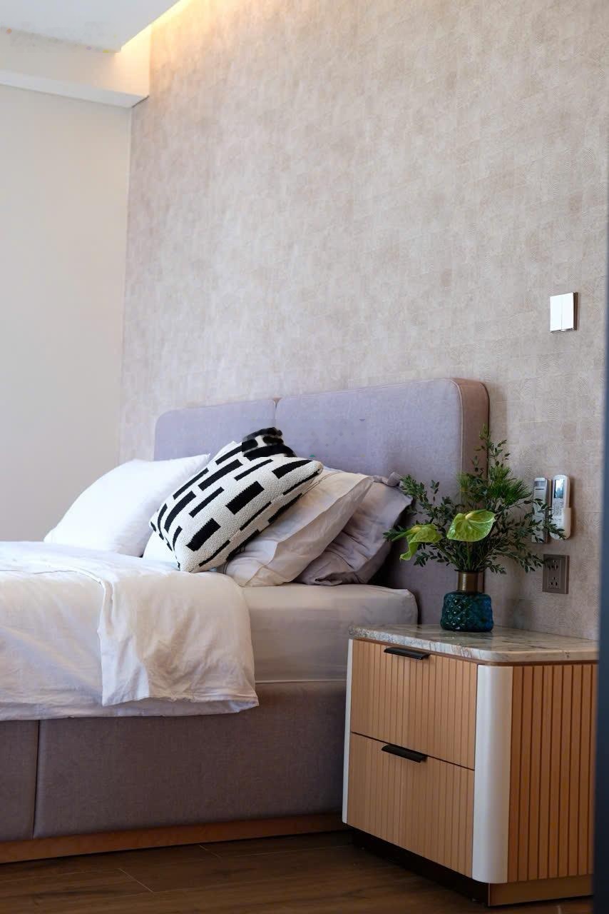 The Crest - Metropole: Bán căn LOFT 3PN - Full nội thất - Tầng cao view sông, city thoáng