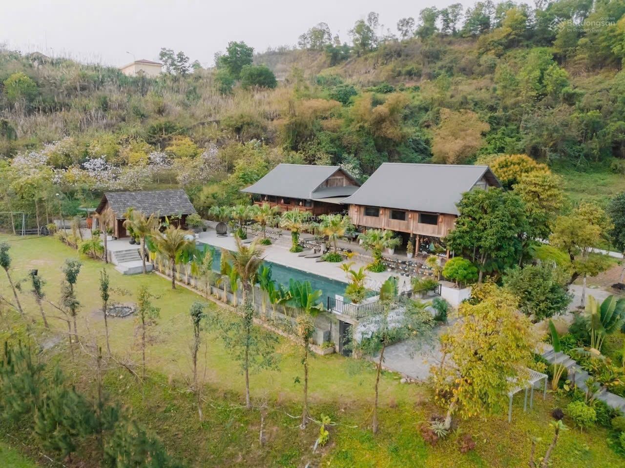 Hiếm lắm ba vì mới có mảnh đất trong quần thể nghỉ dưỡng cao cấp