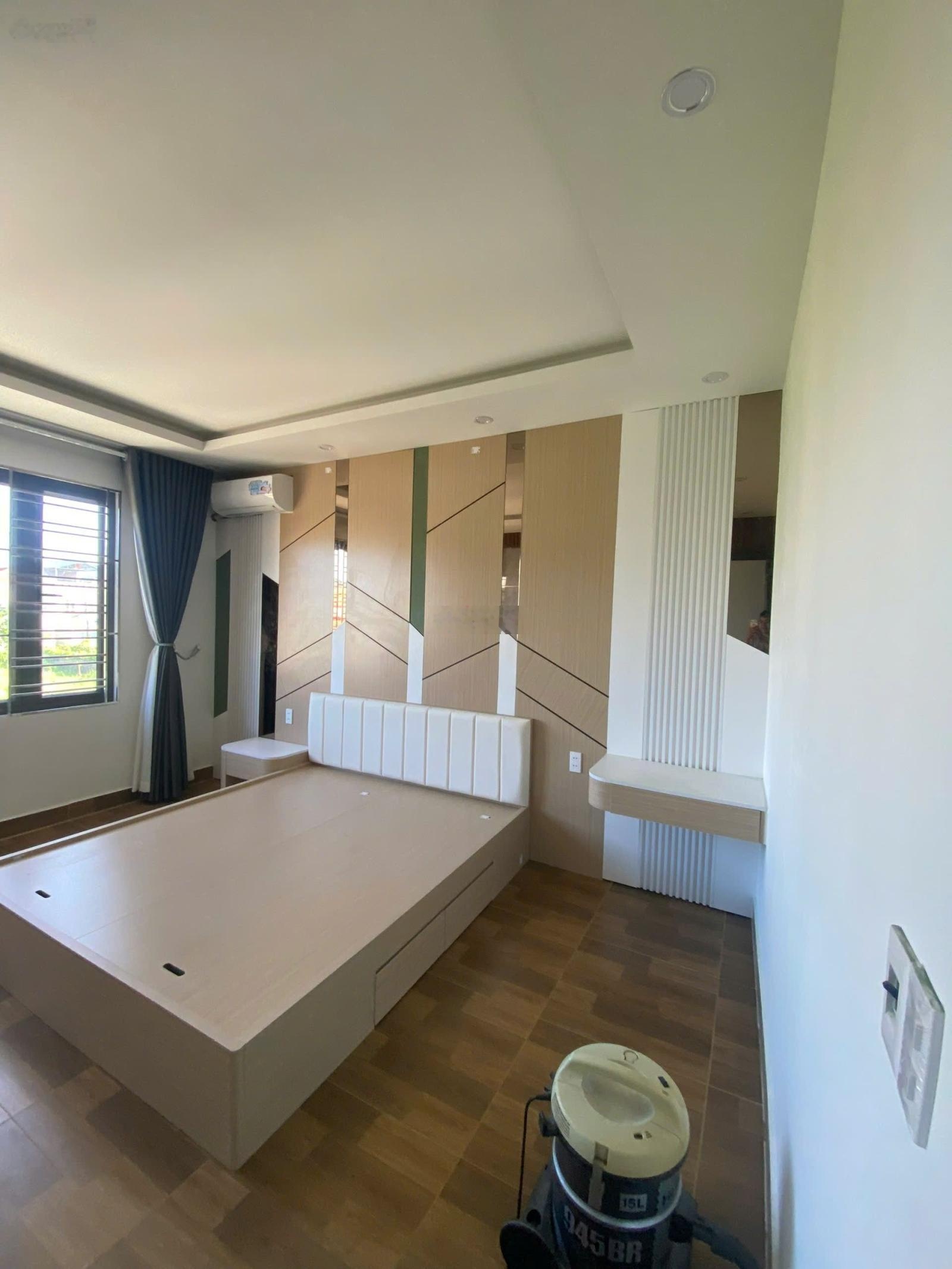 Bán nhà tại Hạ Đoạn - Đông Hải ôtô đỗ trước nhà 24/24 thoải mái . Giá tốt tại KV