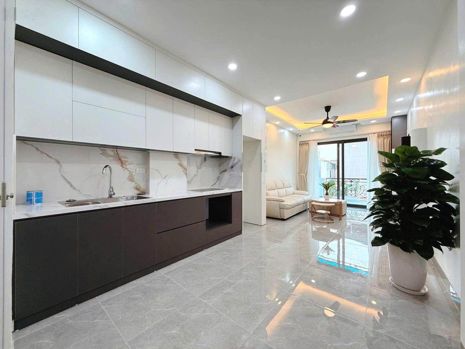 Nguyễn Đổng Chi, 45m,7 Tầng thang máy, 4m mặt tiền. Phân Lô oto đỗ cửa. Nhỉnh 15 Tỷ