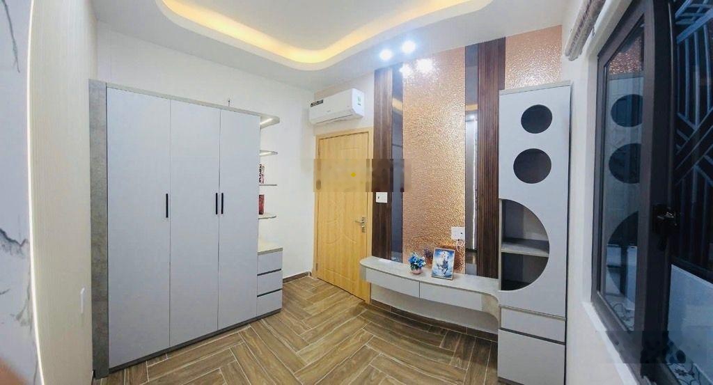 Nhà mới 3 tầng, ngay coopmart quang trung - 56m2 - full nội thất - 6.89 tỷ