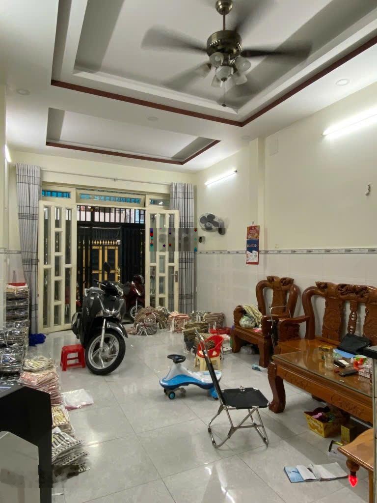 Hẻm xe tải_nhà 4 tầng_4 x 18m_đô đốc long_p.tân quý_tân phú_8.8 tỷ