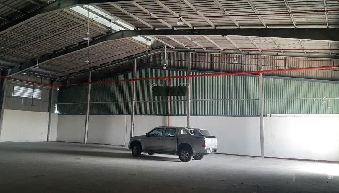 Cho thuê kho MT Nguyễn Văn Quỳ diện tích 1100m2 đường xe cont