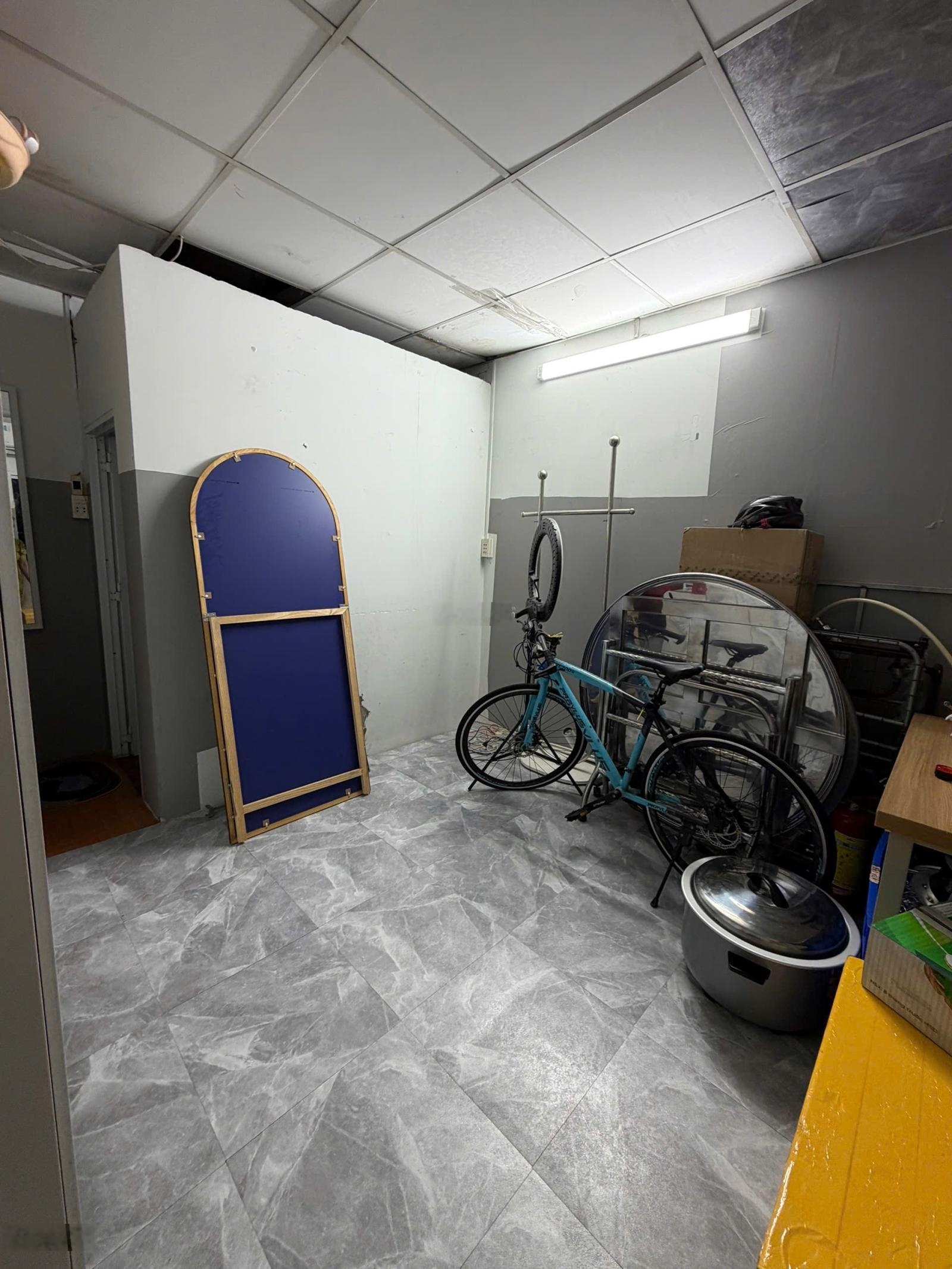 Bán nhà 1 sẹc Chế Lan Viên Tân Phú - lô góc 2 mặt hxh đỗ cửa - (4.1x10.1m) 2 tầng - giá 3tỷ5